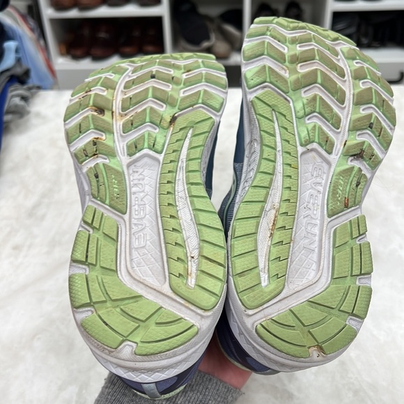 Saucony Guide ISO Shoes - Size 9.5. Lightly Used. - Picture 5 of 7